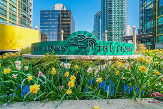Photo 2: Exquisite 3Br Highrise Condo at The Lions in Vancouver Downtown (AR188)