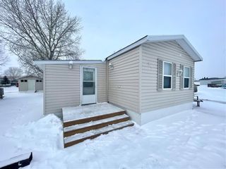 Photo 1: 20 LOUISE Street in St Clements: Pineridge Trailer Park Residential for sale (R02)  : MLS®# 202402855