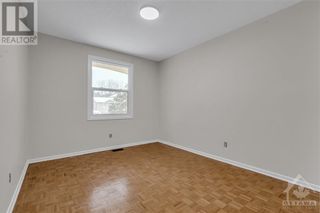 Photo 14: 41 SAGINAW CRESCENT in Ottawa: House for rent : MLS®# 1376964