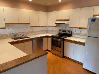 Photo 5: 3204 33 Chesterfield Place in North Vancouver: Lower Lonsdale Condo for sale : MLS®# R2713012