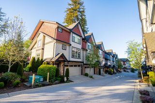 Photo 3: 160 6299 144 Street in Surrey: Sullivan Station Townhouse for sale in "Altura" : MLS®# R2877821