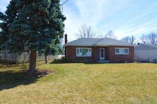 Photo 1: 59 Young Street: Port Hope House (Bungalow) for sale : MLS®# X5175841