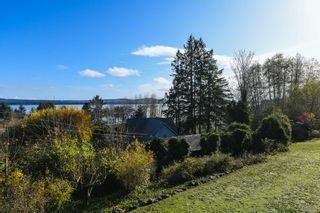 Photo 4: 5444 Tappin St in Union Bay: CV Union Bay/Fanny Bay House for sale (Comox Valley)  : MLS®# 890031