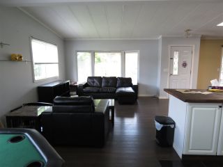 Photo 11: 33840 GILMOUR Drive in Abbotsford: Central Abbotsford Manufactured Home for sale : MLS®# R2406737