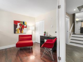 Photo 3: 828 W 7TH Avenue in Vancouver: Fairview VW Townhouse for sale in "Casa del Arroyo" (Vancouver West)  : MLS®# R2171193