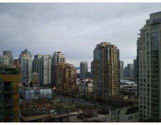 Photo 3: 1408 1255 SEYMOUR Street in Vancouver: Downtown VW Condo for sale in "ELAN" (Vancouver West)  : MLS®# V692372