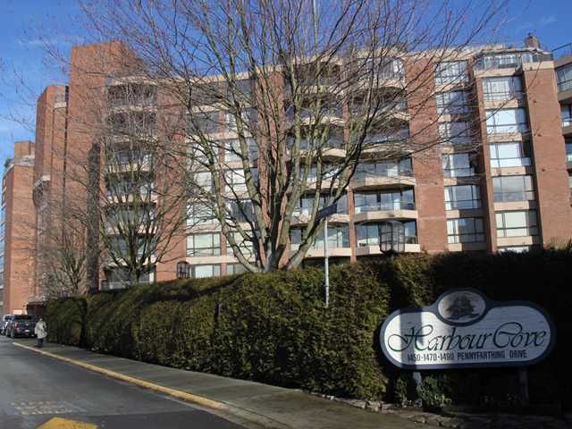 Main Photo: 312 1490 PENNYFARTHING Drive in Vancouver: False Creek Condo for sale in "THREE HARBOUR COVE" (Vancouver West)  : MLS®# V870405