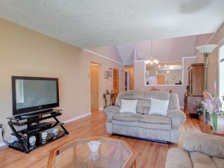 Photo 3: 22 3049 Brittany Dr in Colwood: Co Sun Ridge Row/Townhouse for sale : MLS®# 877450