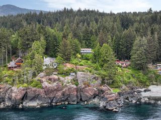 Photo 2: 2698 Seaside Dr in Sooke: Sk French Beach House for sale : MLS®# 903657