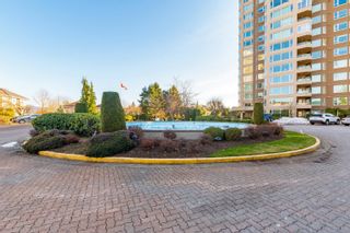 Photo 3: 601 3150 GLADWIN Road in Abbotsford: Central Abbotsford Condo for sale in "Regency Park" : MLS®# R2639904