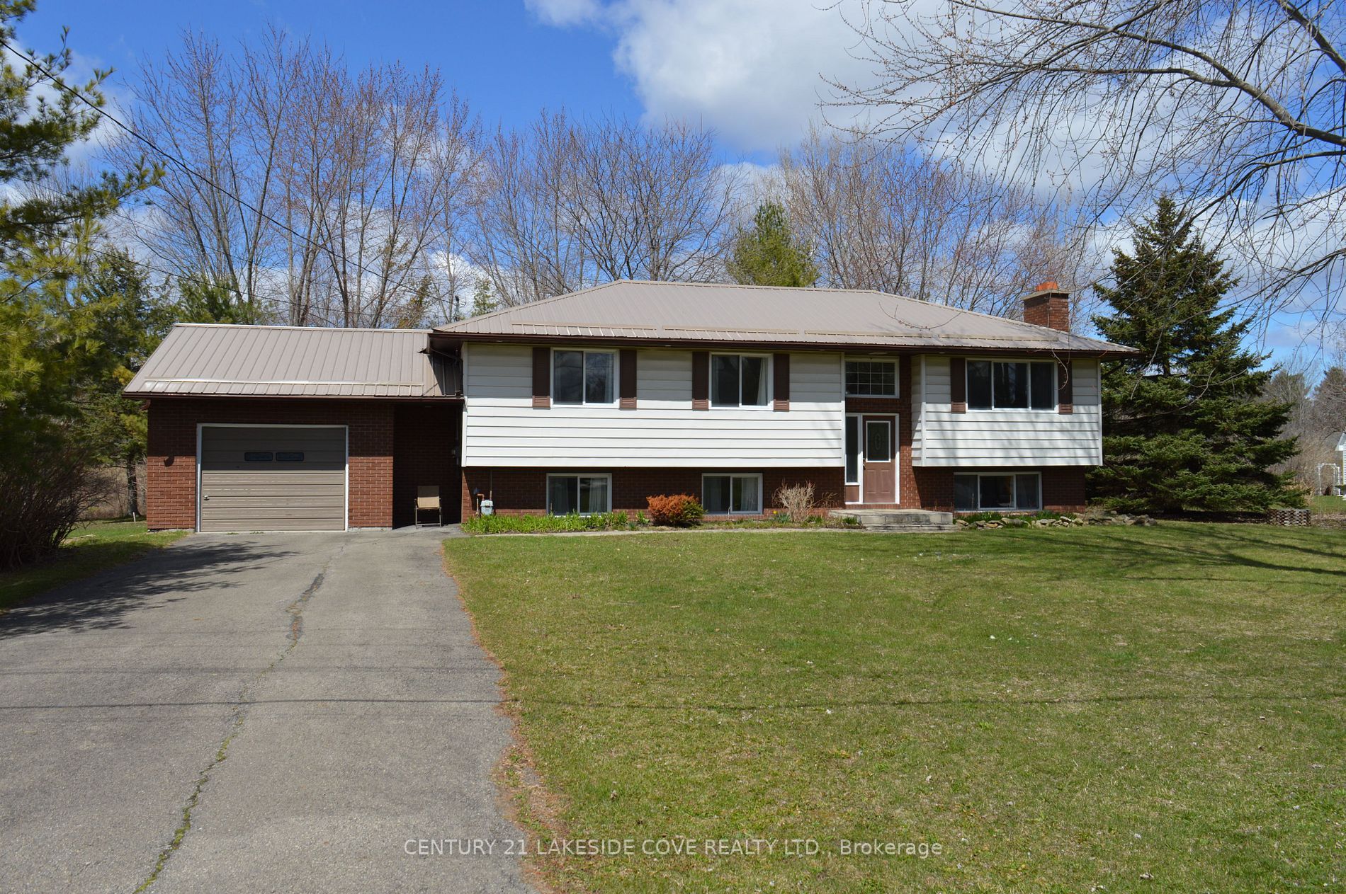 Main Photo: 146 Duncan Street in Drummond/North Elmsley: House (Bungalow-Raised) for sale : MLS®# X6128048
