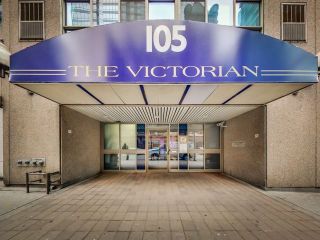 Photo 10: 905 105 Victoria Street in Toronto: Church-Yonge Corridor Condo for sale (Toronto C08)  : MLS®# C3382213