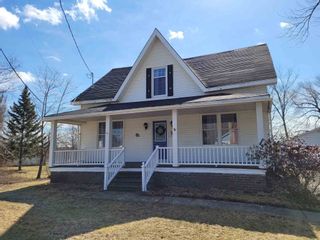 Photo 1: 94 Main Street in Middleton: 400-Annapolis County Residential for sale (Annapolis Valley)  : MLS®# 202106818