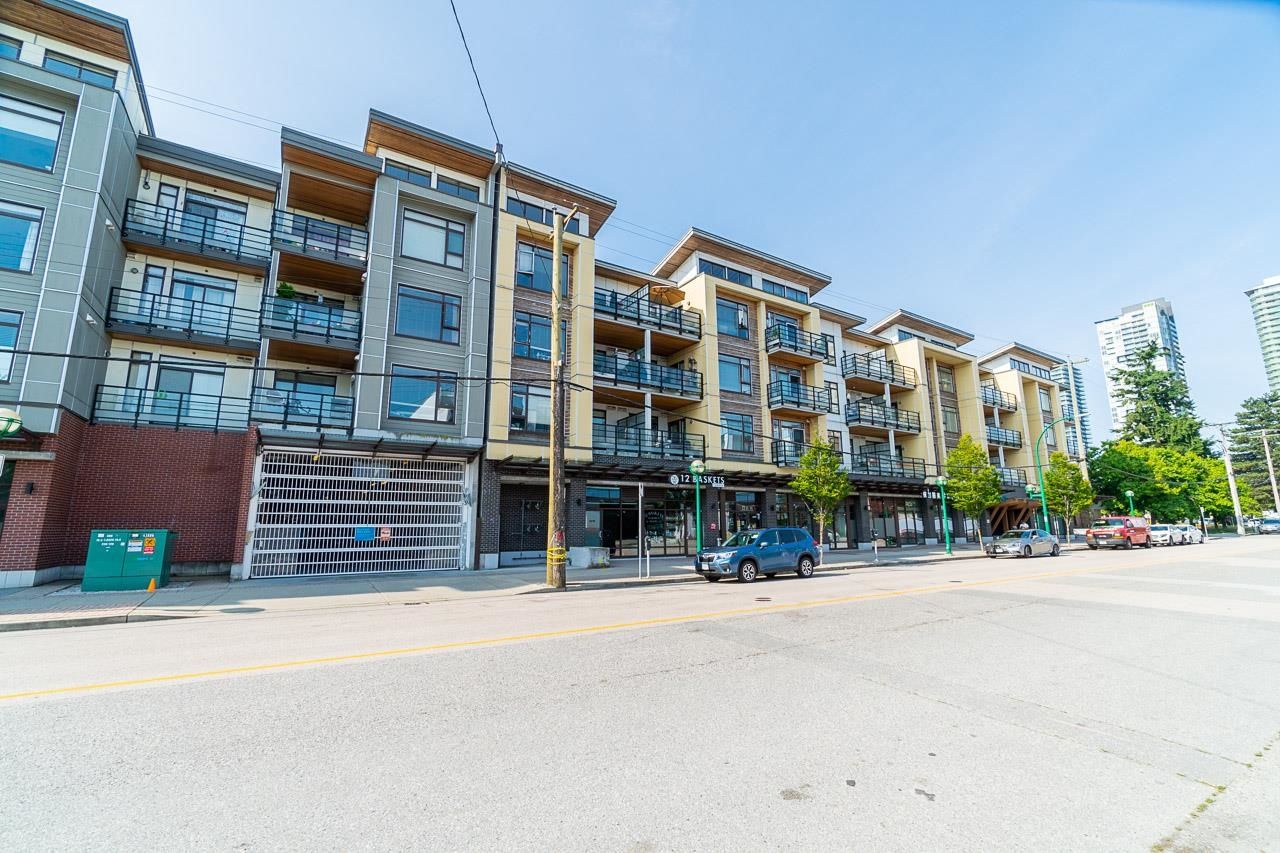 Main Photo: 320 5248 GRIMMER Street in Burnaby: Metrotown Condo for sale (Burnaby South)  : MLS®# R2792467