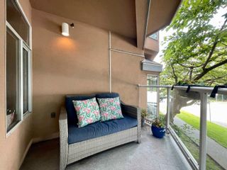 Photo 10: 103 2006 W 2ND Avenue in Vancouver: Kitsilano Condo for sale in "MAPLE PARK WEST" (Vancouver West)  : MLS®# R2703295