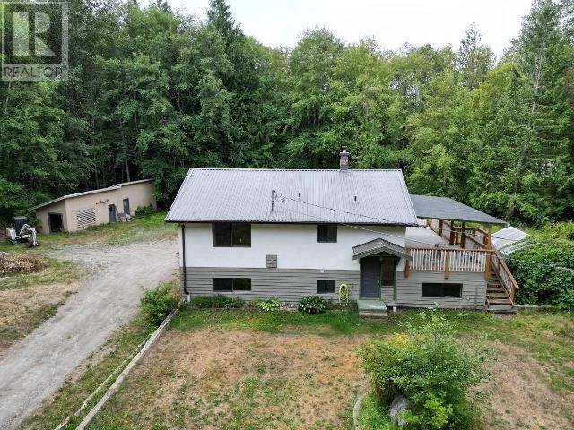 Main Photo: 4849 TOMKINSON ROAD in Powell River: House for sale : MLS®# 17524