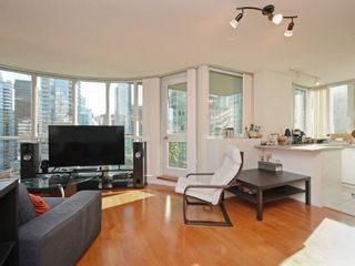 Photo 3: 1506 555 JERVIS Street in Vancouver: Coal Harbour Condo for sale in "Harbourside Park" (Vancouver West)  : MLS®# R2872297