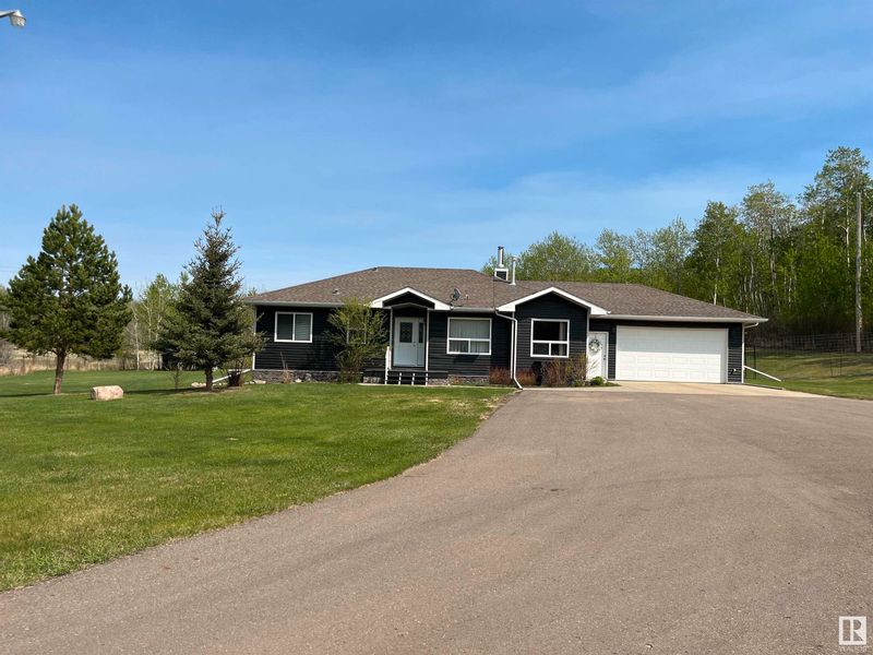 FEATURED LISTING: 58031 RR 220 Rural Thorhild County