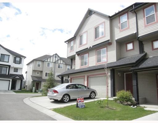 Well maintained townhome complex both inside and out.