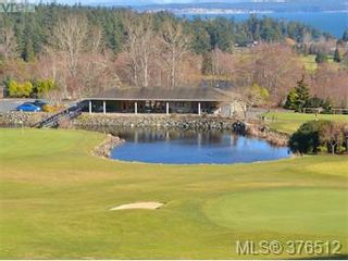 Photo 12: 401 5332 Sayward Hill in Saanich: Residential for sale : MLS®# 376512