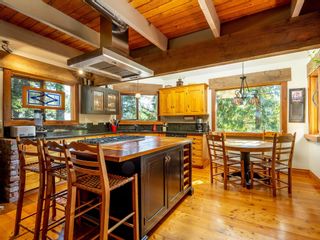 Photo 7: 8239 MOUNTAIN VIEW Drive in Whistler: Alpine Meadows House for sale : MLS®# R2823019