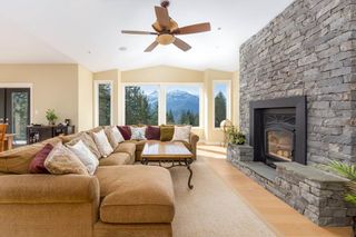 Photo 2: 5 40781 THUNDERBIRD Ridge in Squamish: Garibaldi Highlands House for sale in "STONEHAVEN" : MLS®# R2565460
