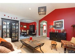 Photo 4: 973 Jenkins Ave in VICTORIA: La Langford Proper House for sale (Langford)  : MLS®# 730721
