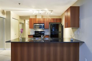 Photo 8: 106 2780 ACADIA Road in Vancouver: University VW Townhouse for sale (Vancouver West)  : MLS®# R2045967