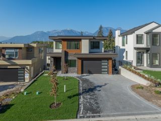 Photo 40: 9 3385 MAMQUAM Road in Squamish: University Highlands House for sale in "Legacy Ridge" : MLS®# R2710604