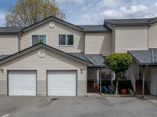 Main Photo: 19 39920 GOVERNMENT Road in Squamish: Garibaldi Estates Townhouse for sale in "Shannon Estates" : MLS®# R2880004