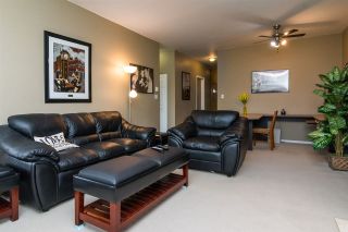 Photo 6: 215 20680 56 Avenue in Langley: Langley City Condo for sale in "Cassola Court" : MLS®# R2232966