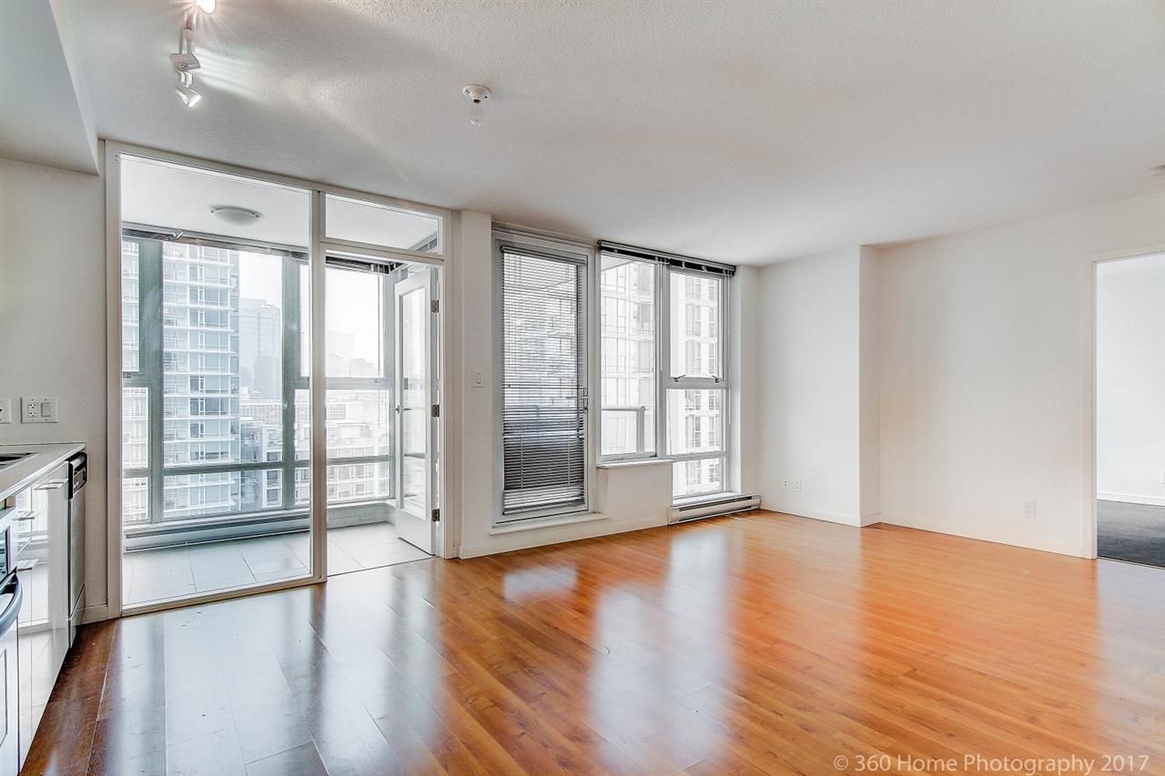 Main Photo: 1705 111 W GEORGIA Street in Vancouver: Downtown VW Condo for sale in "SPECTRUM" (Vancouver West)  : MLS®# R2136148