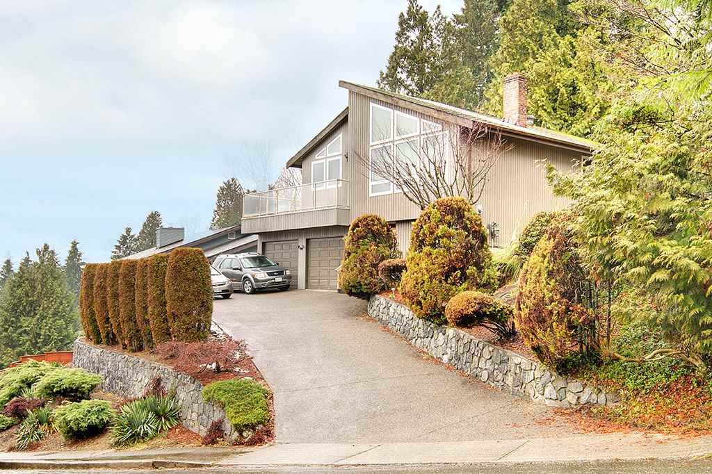 Main Photo: 1320 CHARTER HILL Drive in Coquitlam: Upper Eagle Ridge House for sale : MLS®# R2230396