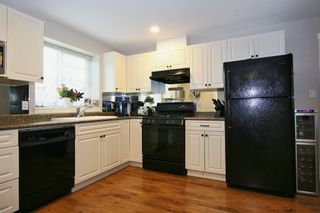 Photo 28: 5906 165A Street in Surrey: Cloverdale BC House for sale in "BELL RIDGE" (Cloverdale)  : MLS®# F1325792