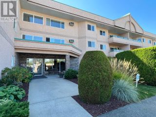 Photo 1: #306 8905 PINEO Court, in Summerland: Condo for sale : MLS®# 201148
