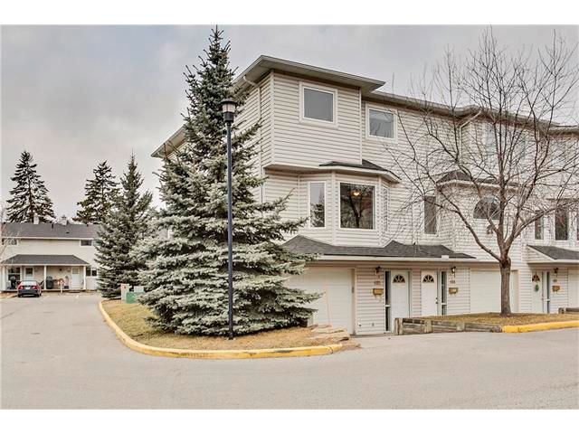 Main Photo: 485 REGAL Park NE in Calgary: Renfrew House for sale : MLS®# C4054318