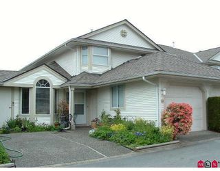 Photo 1: 54 9045 WALNUT GROVE Drive in Langley: Walnut Grove Townhouse for sale in "Bridlewoods" : MLS®# F2814591