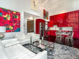 Photo 5: 402 988 RICHARDS Street in Vancouver: Yaletown Condo for sale in "Tribeca Lofts" (Vancouver West)  : MLS®# R2821051