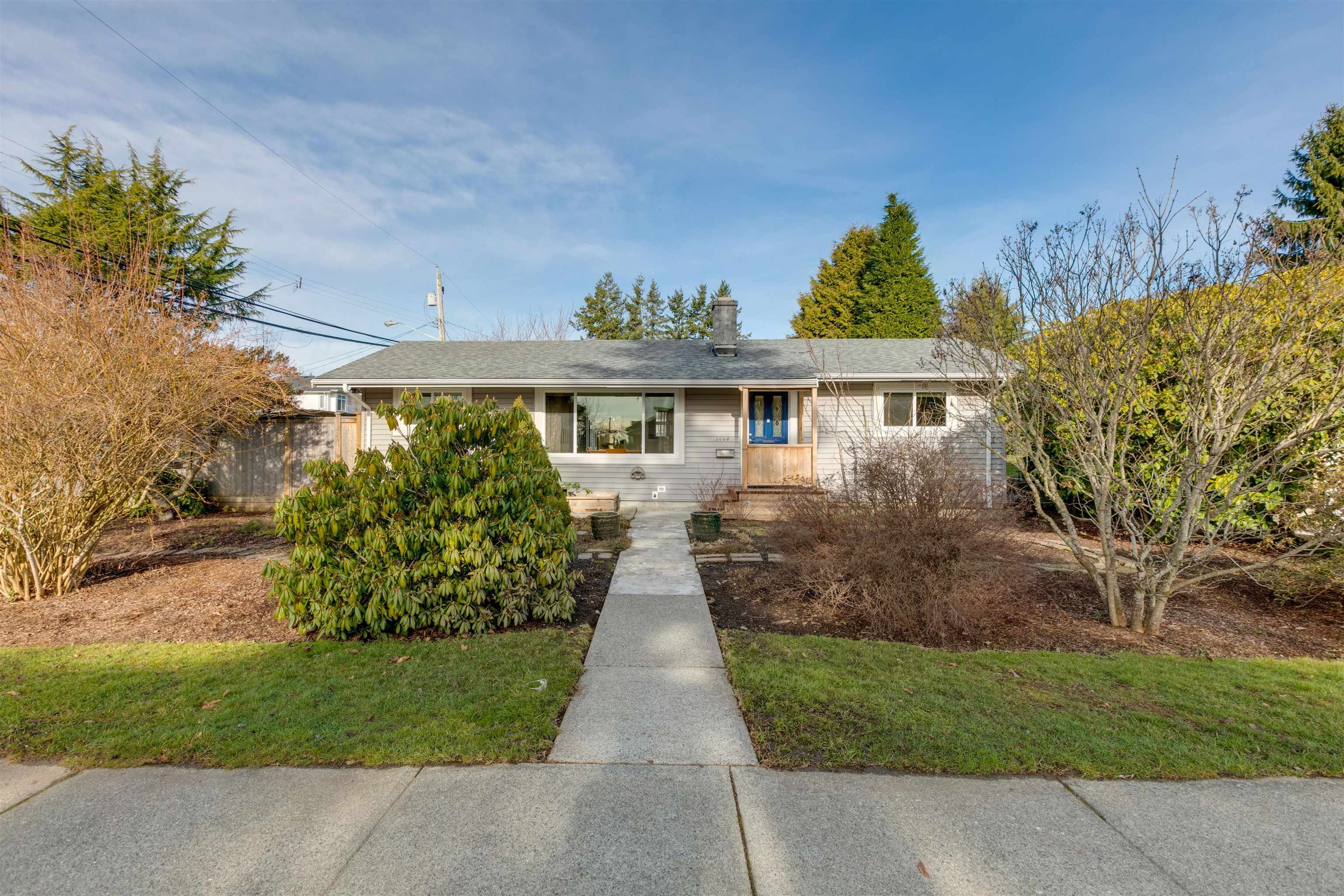 Main Photo: 14407 17 Avenue in Surrey: Sunnyside Park Surrey House for sale in "The Glens" (South Surrey White Rock)  : MLS®# R2647524