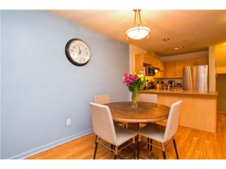Photo 4: 119 332 LONSDALE Avenue in North Vancouver: Lower Lonsdale Condo for sale in "Calypso" : MLS®# V985500