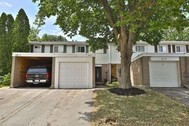 Main Photo: 2 141 Ripley Court in Oakville: College Park House (2-Storey) for sale : MLS®# W4170966