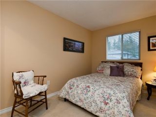 Photo 8: 3944 INDIAN RIVER Drive in North Vancouver: Indian River Townhouse for sale in "HIGHGATE TERRACE" : MLS®# V875032