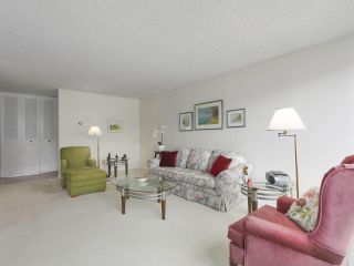 Photo 4: 310 2101 MCMULLEN Avenue in Vancouver: Quilchena Condo for sale in "Arbutus Village" (Vancouver West)  : MLS®# R2478885