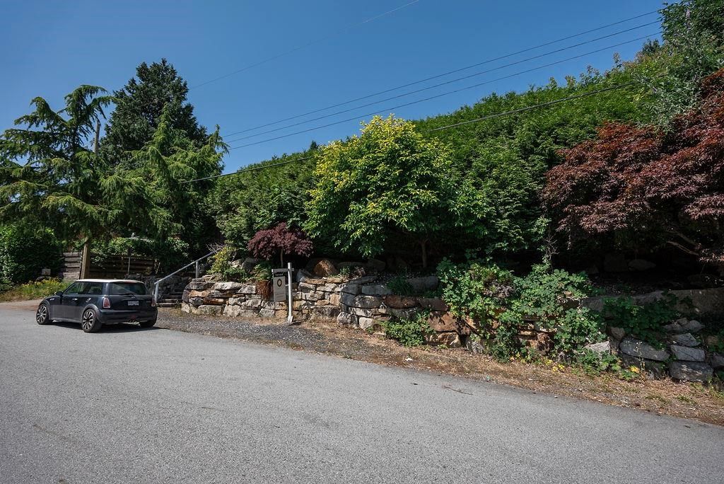 Photo 1: Photos: 1337 OTTAWA Avenue in West Vancouver: Ambleside House for sale : MLS®# R2597432