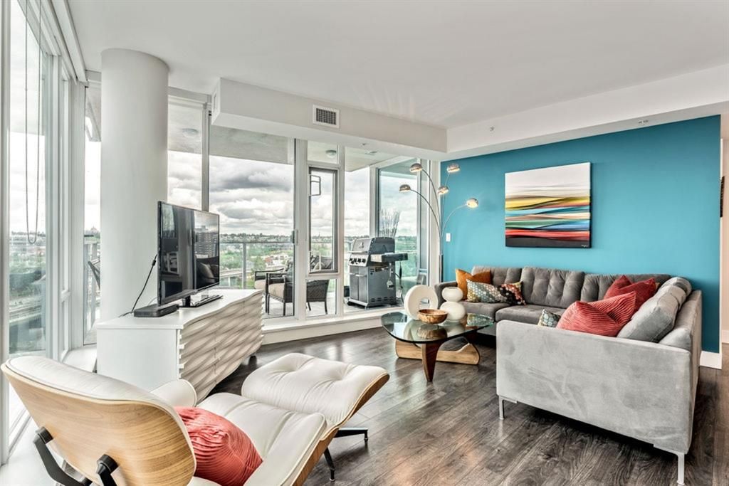 Main Photo: 1002 519 Riverfront Avenue SE in Calgary: Downtown East Village Apartment for sale : MLS®# A1125350