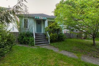 Main Photo: 2215 NANAIMO Street in Vancouver: Grandview Woodland House for sale (Vancouver East)  : MLS®# R2780499