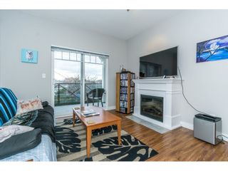 Photo 13: 208 17712 57A AVENUE in Surrey: Cloverdale BC Condo for sale (Cloverdale)  : MLS®# R2327988