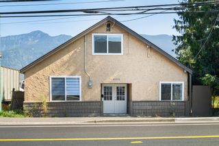 Photo 1: 51224 YALE Road: Rosedale House for sale (East Chilliwack)  : MLS®# R2788966