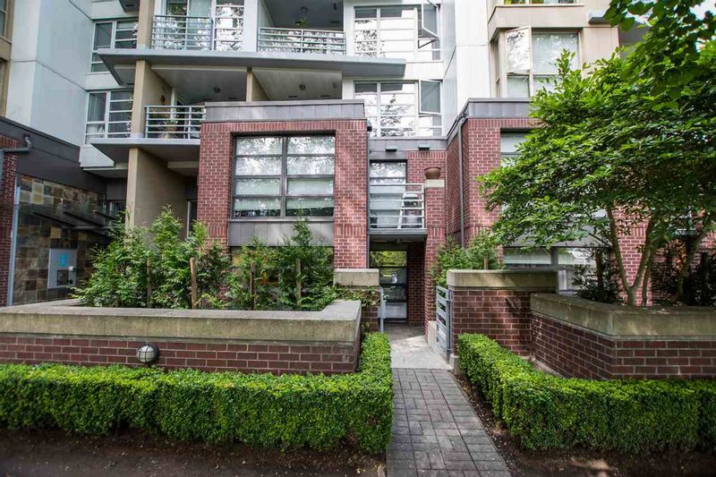 FEATURED LISTING: 104 - 2137 10TH Avenue West Vancouver