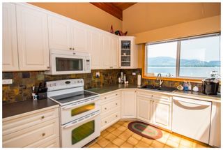 Photo 13: 689 Viel Road in Sorrento: Lakefront House for sale : MLS®# 10102875